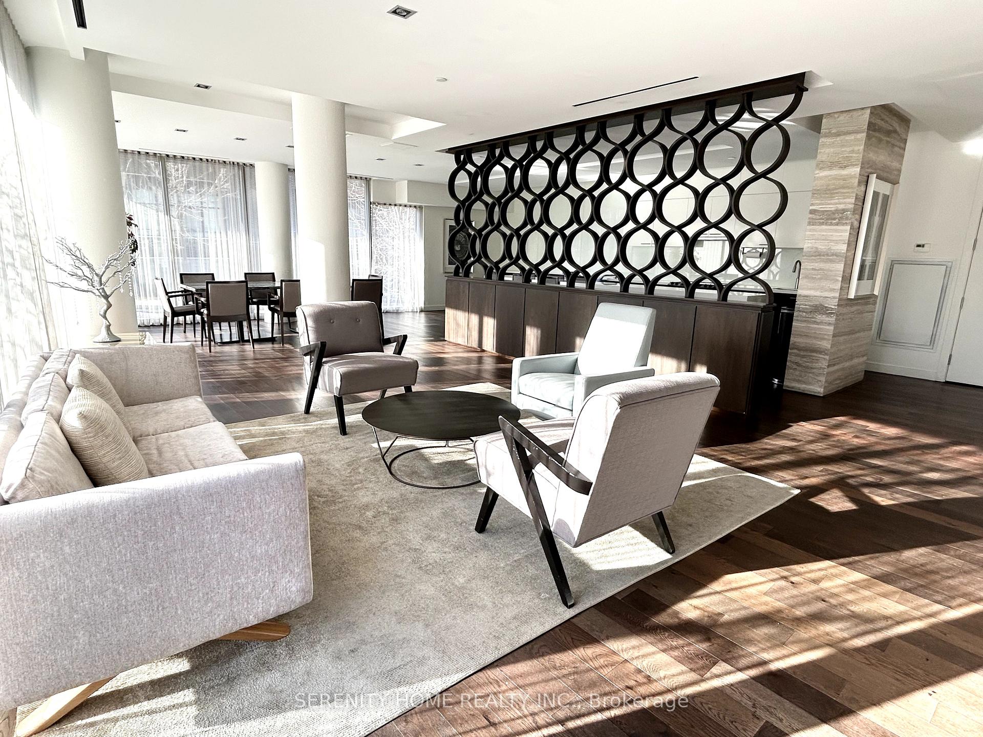 3 Bedrooms Condo at 85 The Donway,  Toronto For sale