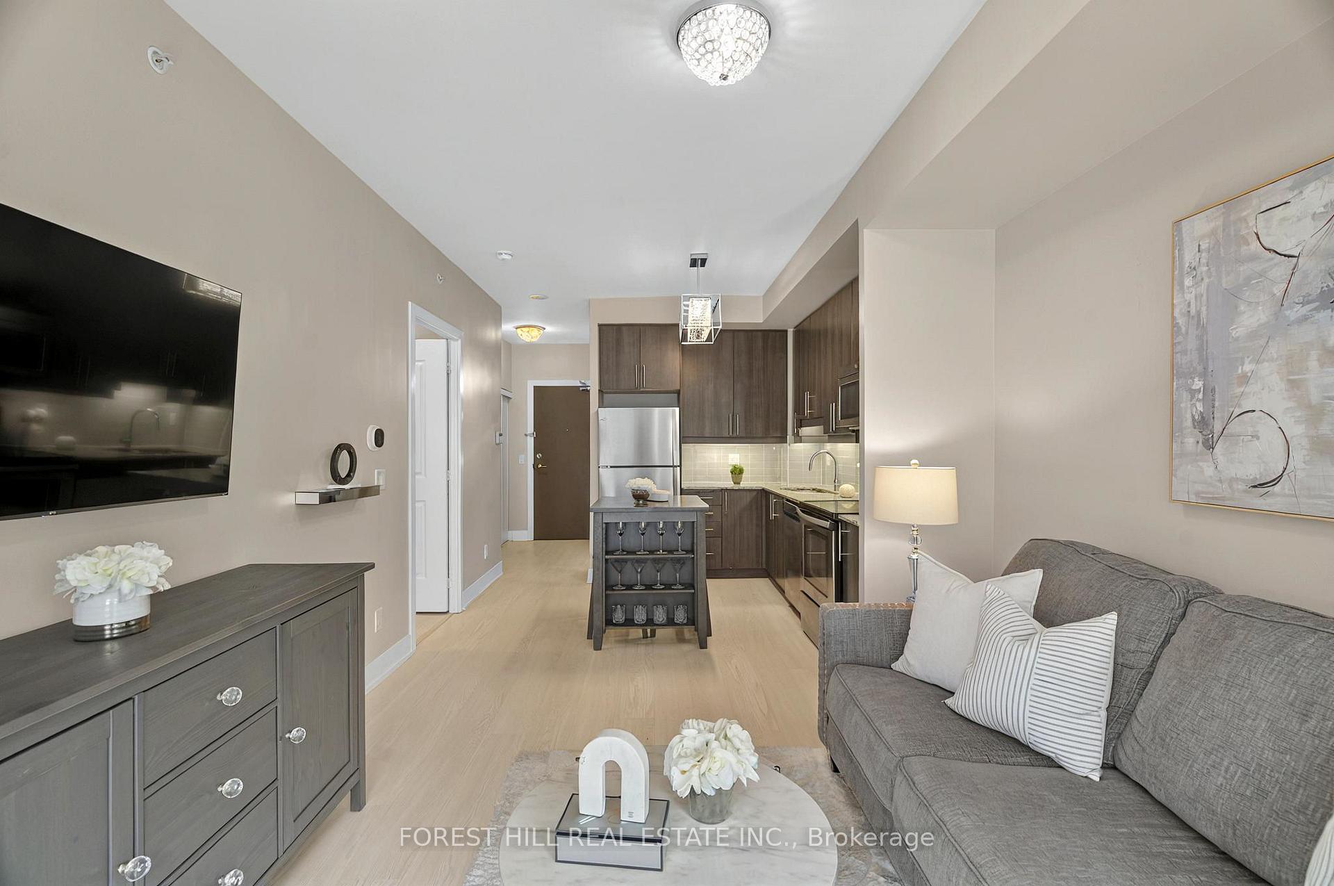 2 Bedrooms Condo at 68 Merton, Toronto For sale