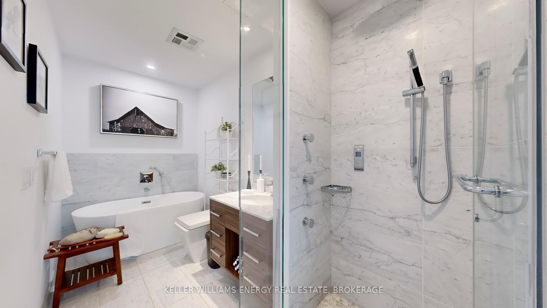 3 Bedrooms Condo at 488 University, Toronto For sale