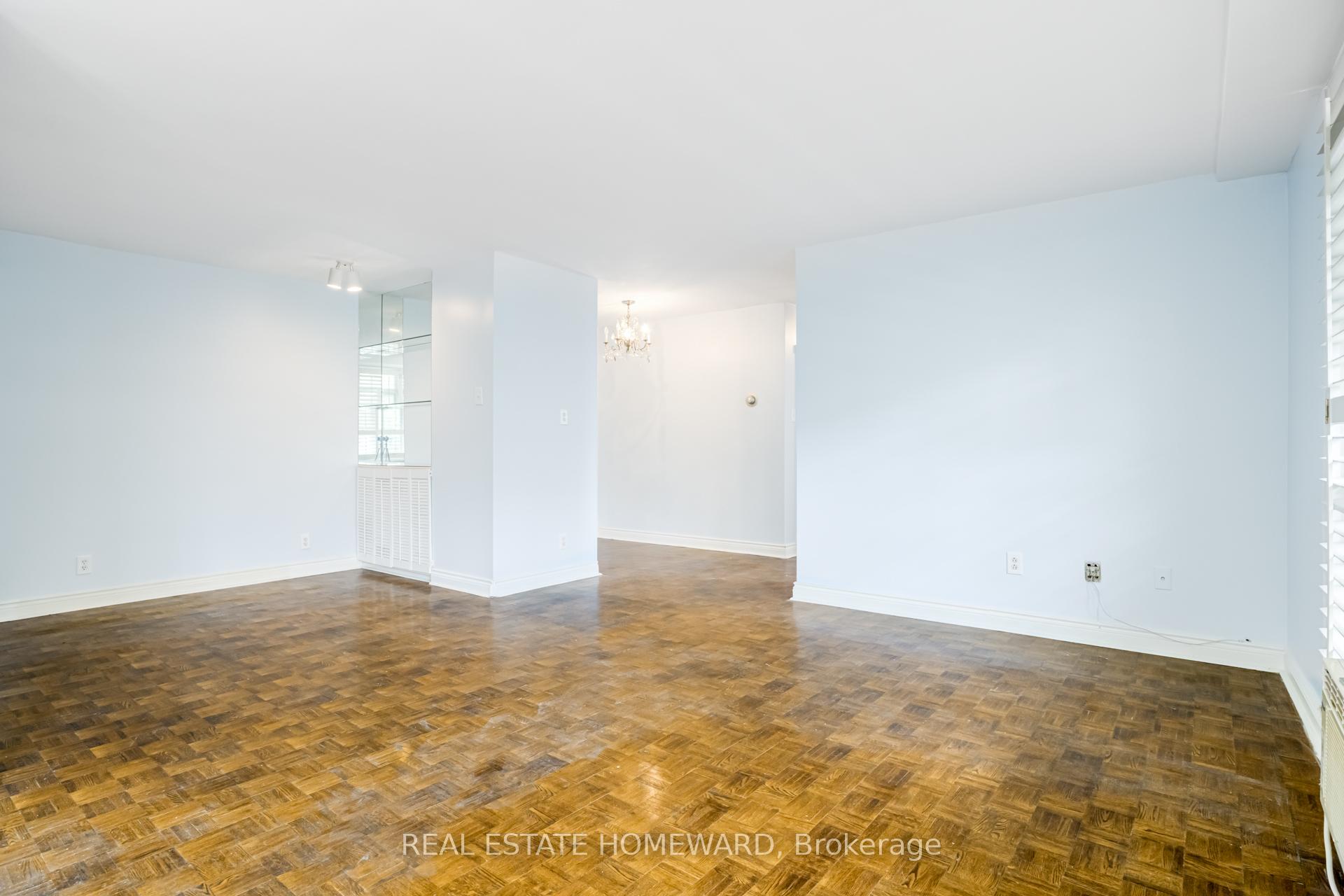 2 Bedrooms Co-op at 581 Avenue, Toronto For sale