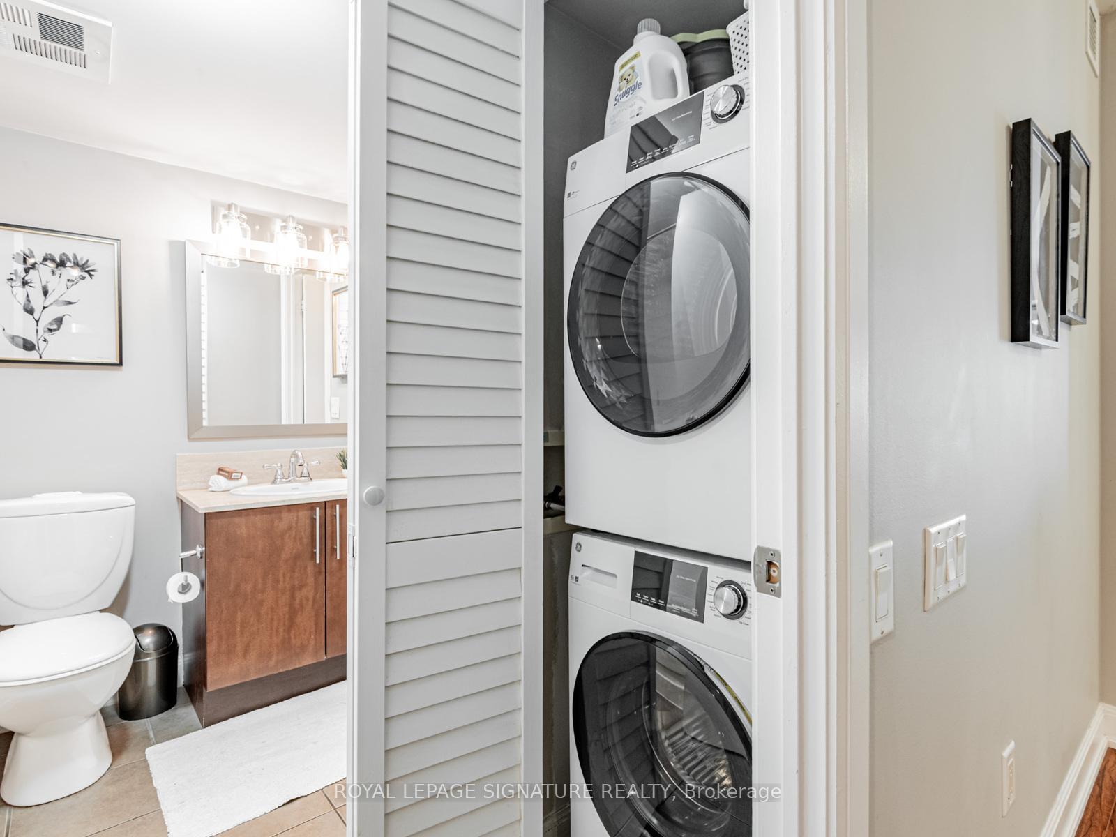 2 Bedrooms Condo at 2191 Yonge, Toronto For sale