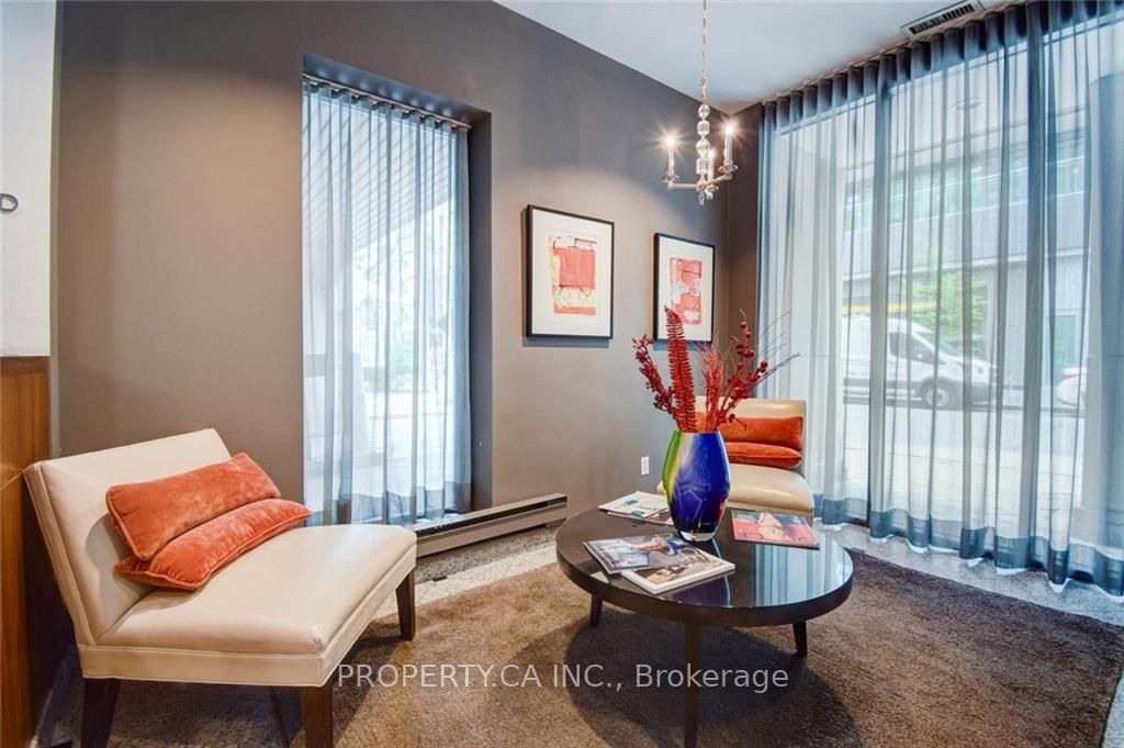 40 Scollard Street S #404, Toronto C02 Annex