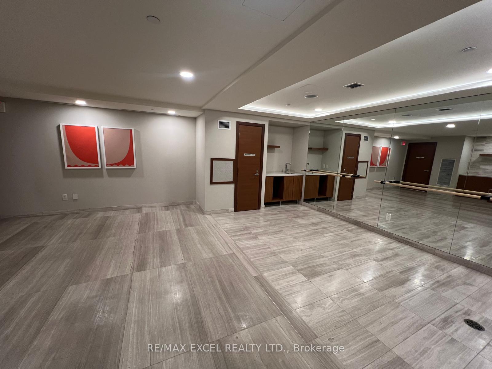 2 Bedrooms Condo at 29 Queens, Toronto For sale