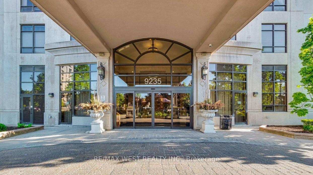 2 Bedrooms Condo at 9235 Jane, Vaughan For sale