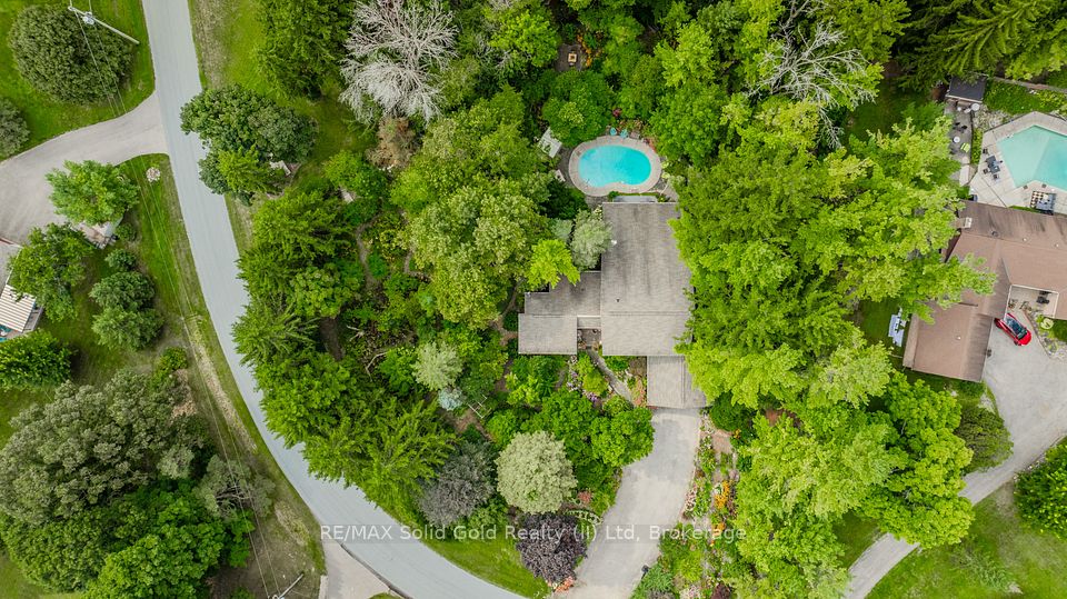 111 Grandview Drive, Woolwich, ON N0B 1N0
