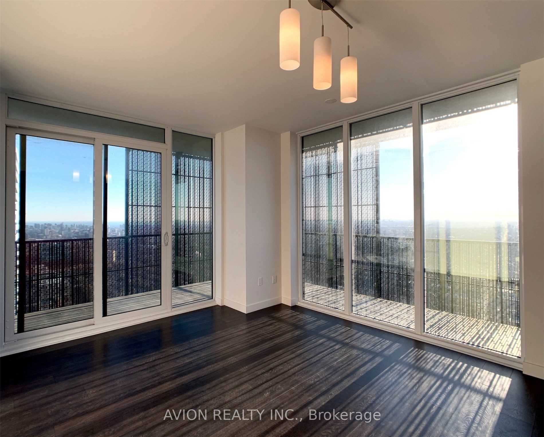 8 Eglinton Avenue E, #4902