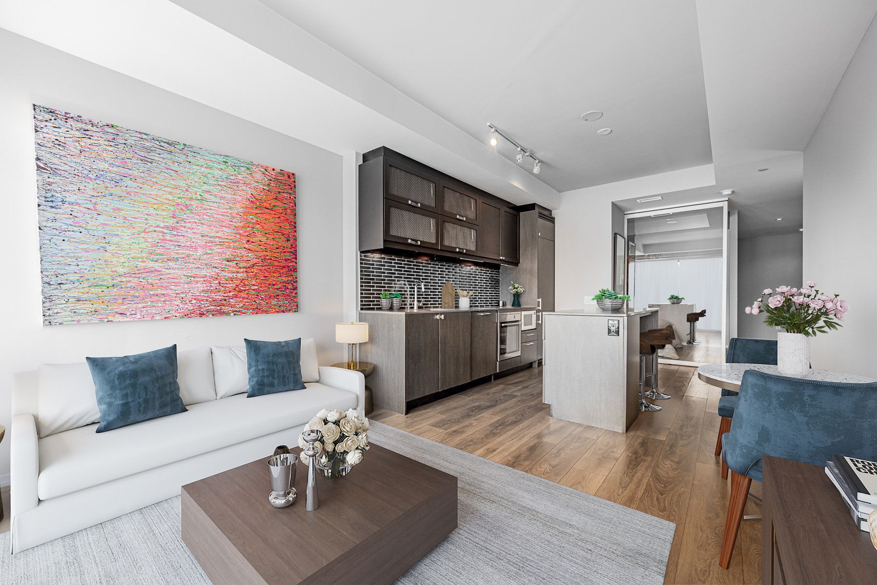 783 Bathurst Street 413