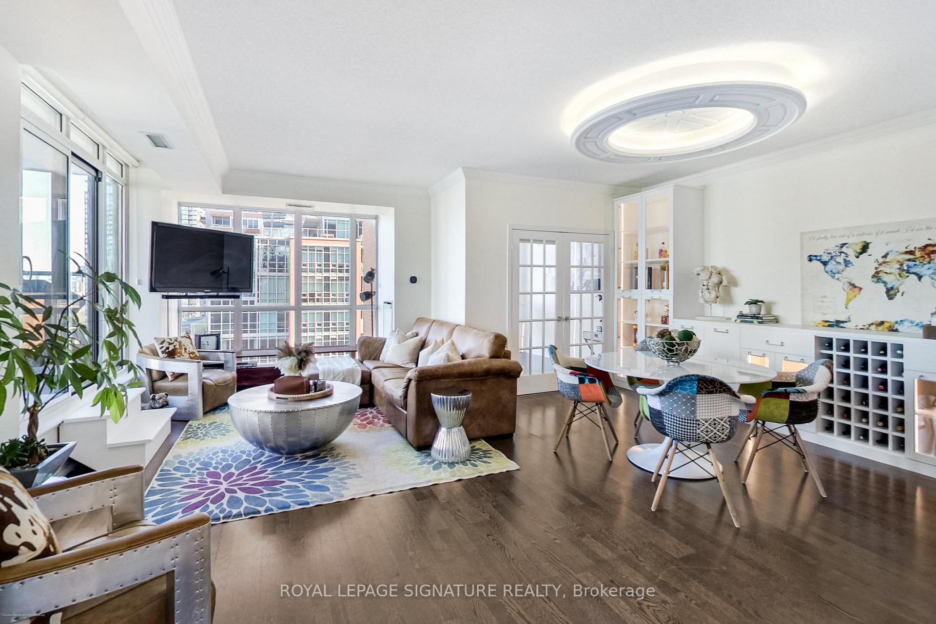 3 Bedrooms Condo at 75 East Liberty, Toronto For sale
