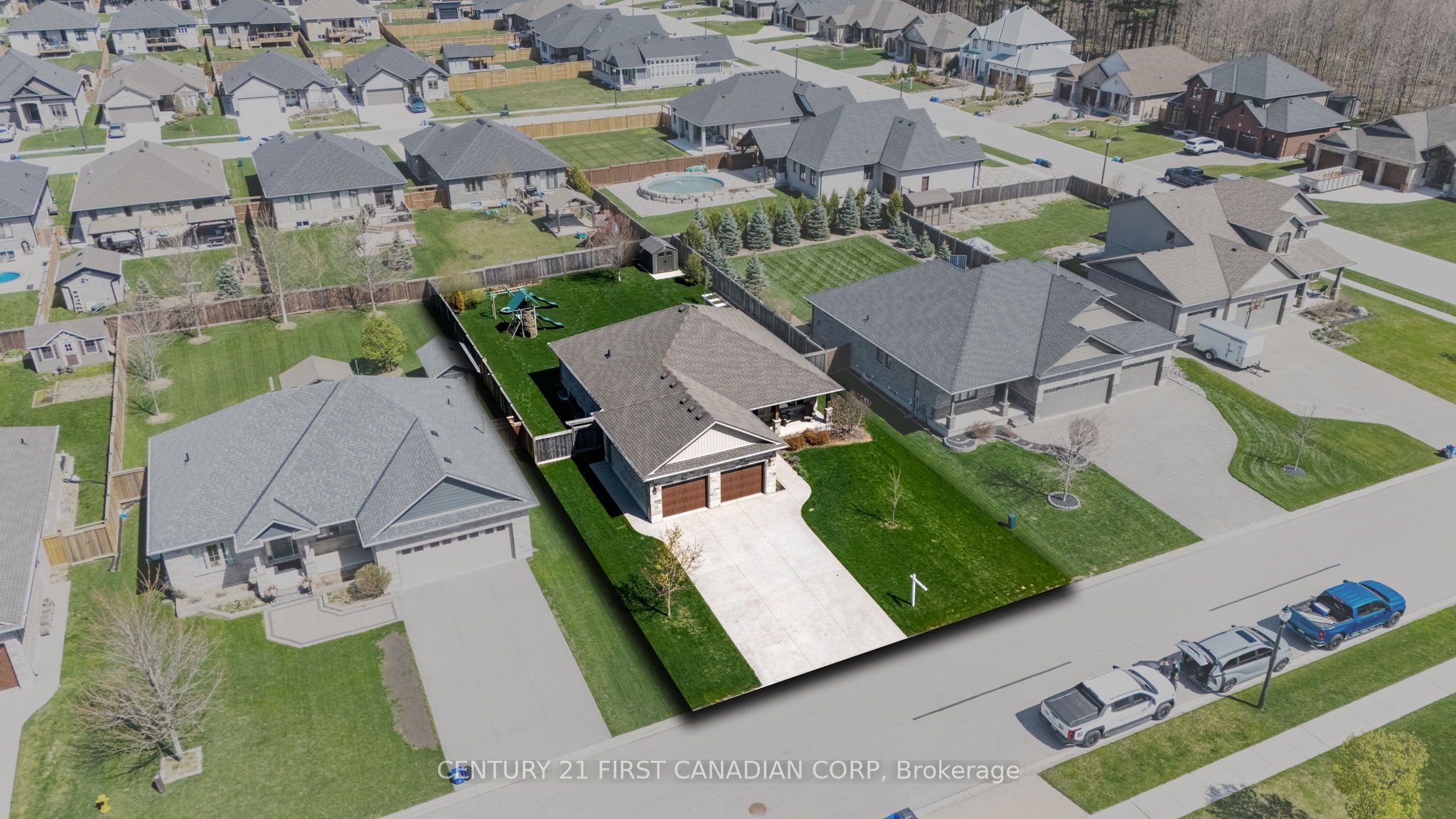 23 Slammer Trail, Thames Centre, ON N0M 2P0
