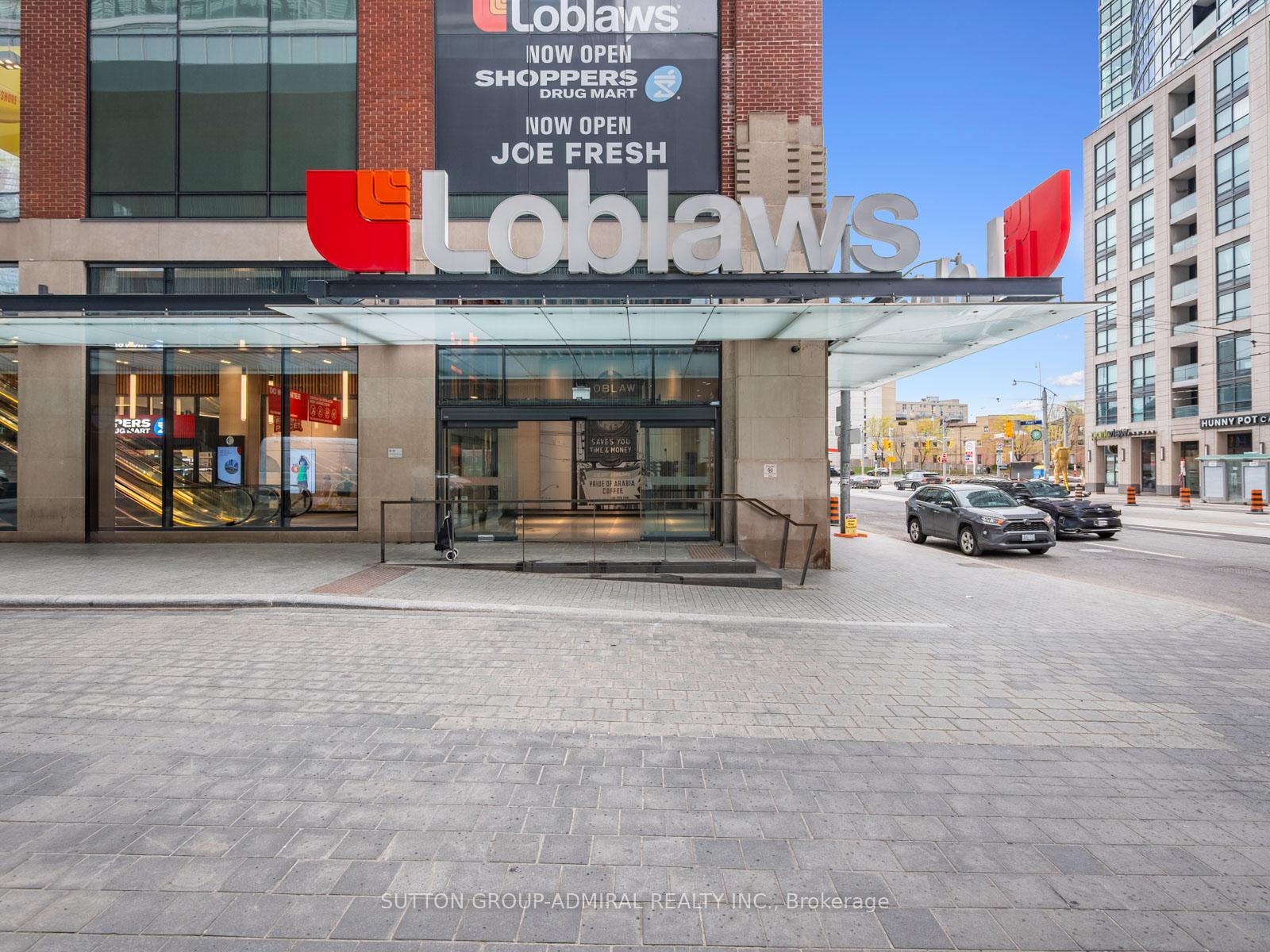 2 Bedrooms Condo at 19 Bathurst, Toronto For sale