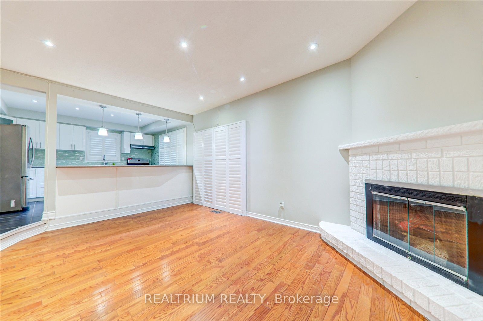 4 Radford Drive