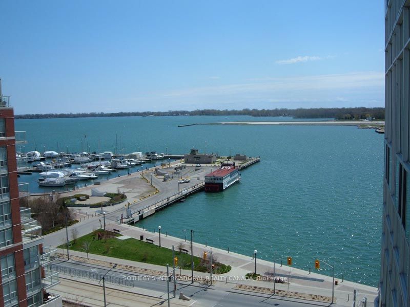 600 Queens Quay