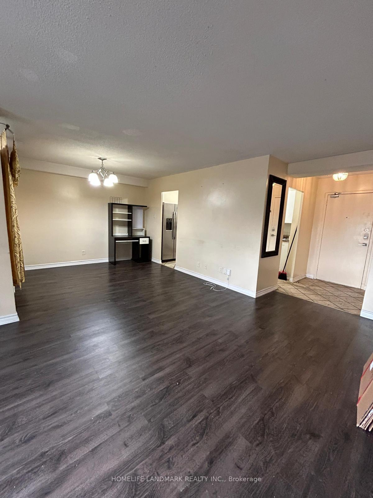 2 Bedrooms Condo at 2835 Islington, Toronto For sale