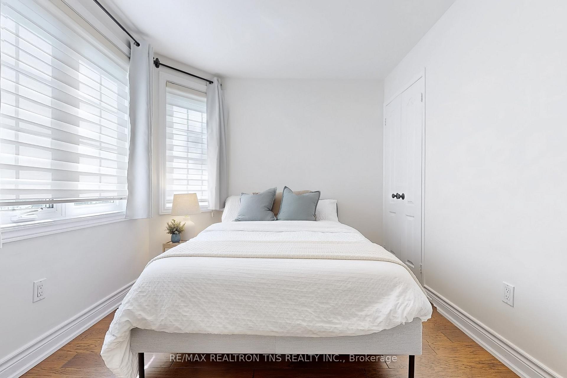 3 Bedrooms Condo at 108 Finch, Toronto For sale