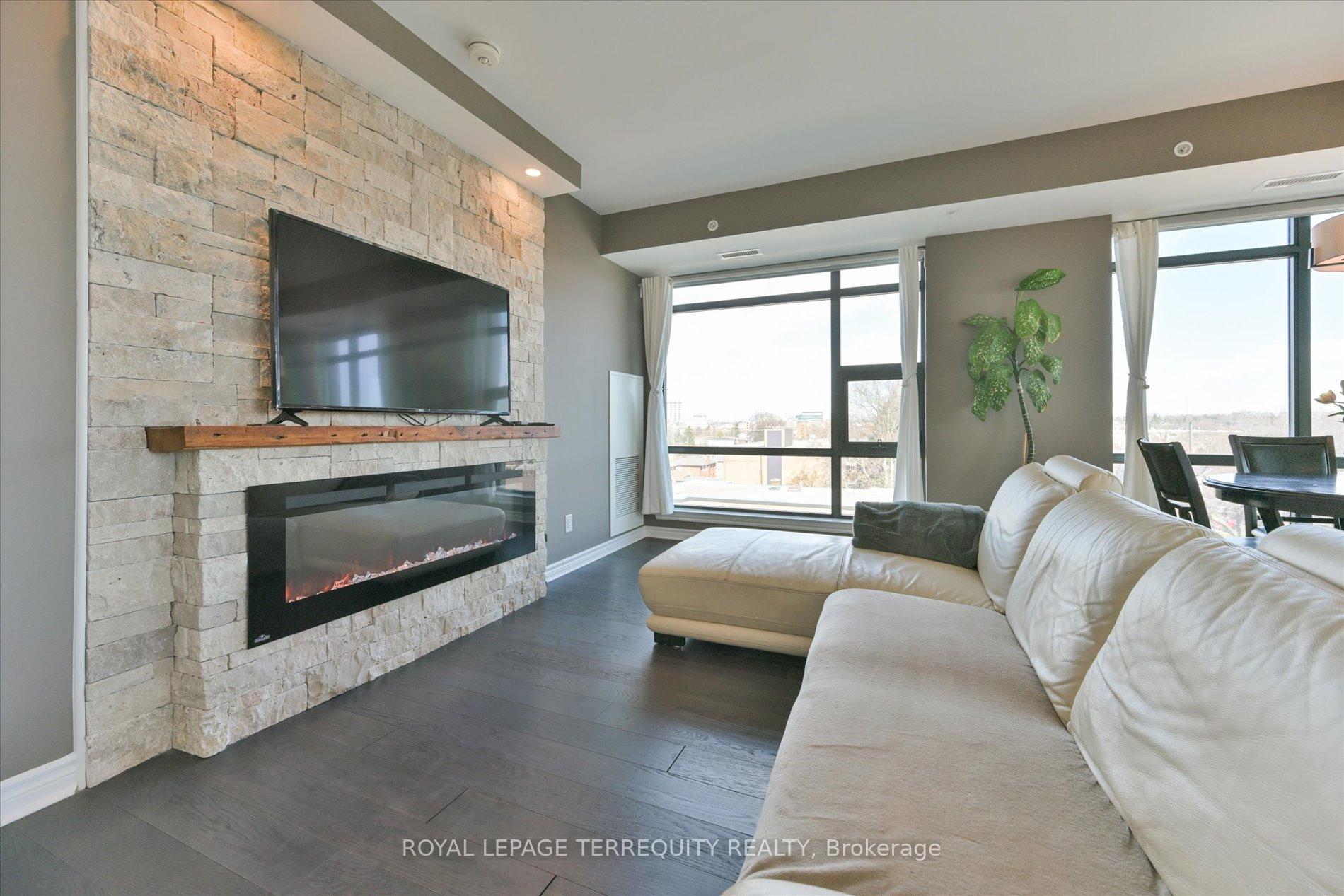 2 Bedrooms Condo at 2522 Keele, Toronto For sale