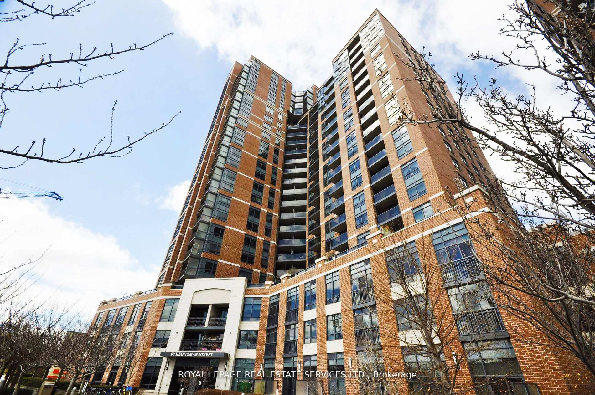 1 Bedroom Condo at 60 Heintzman,  Toronto For sale