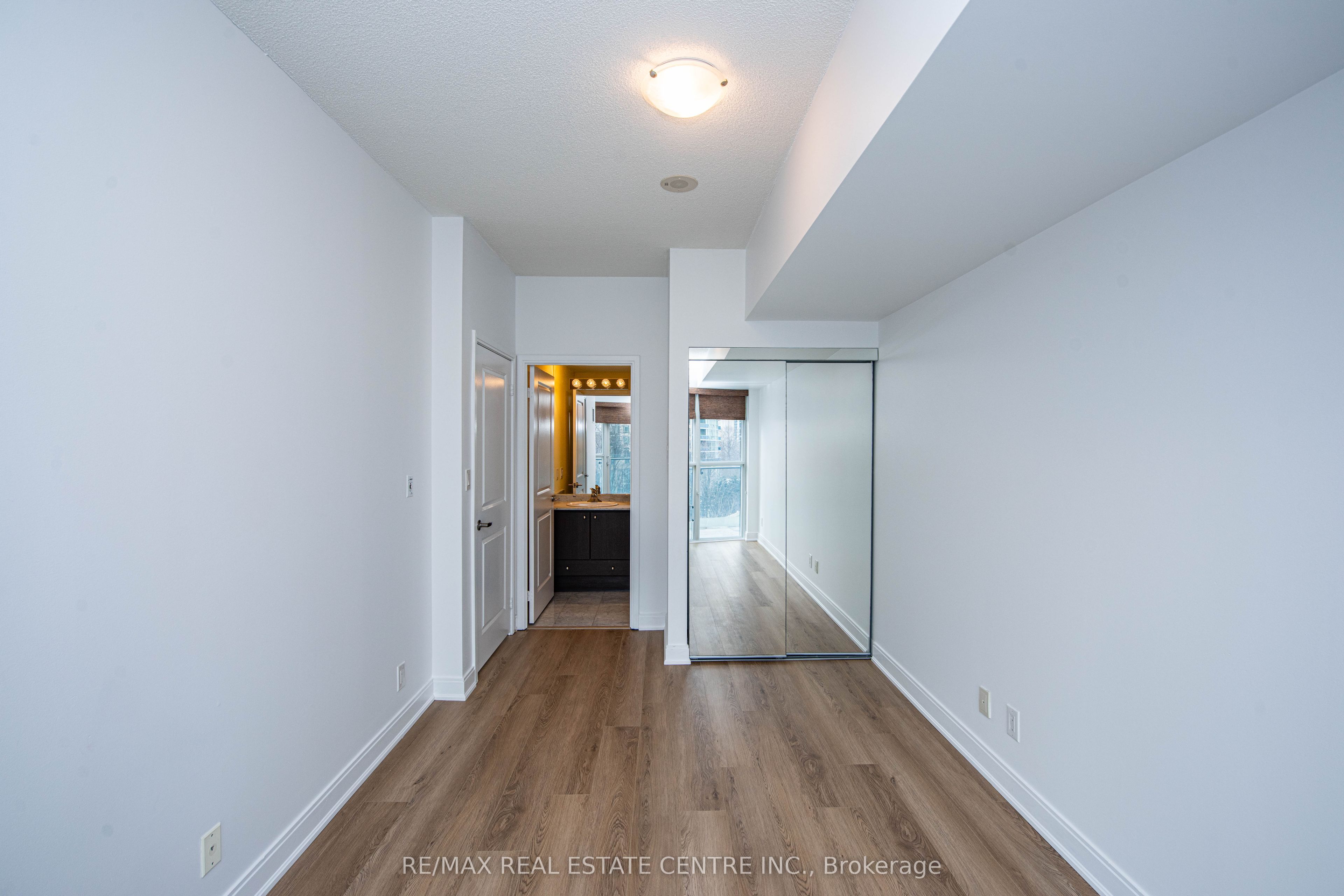 50 Absolute Avenue, #303