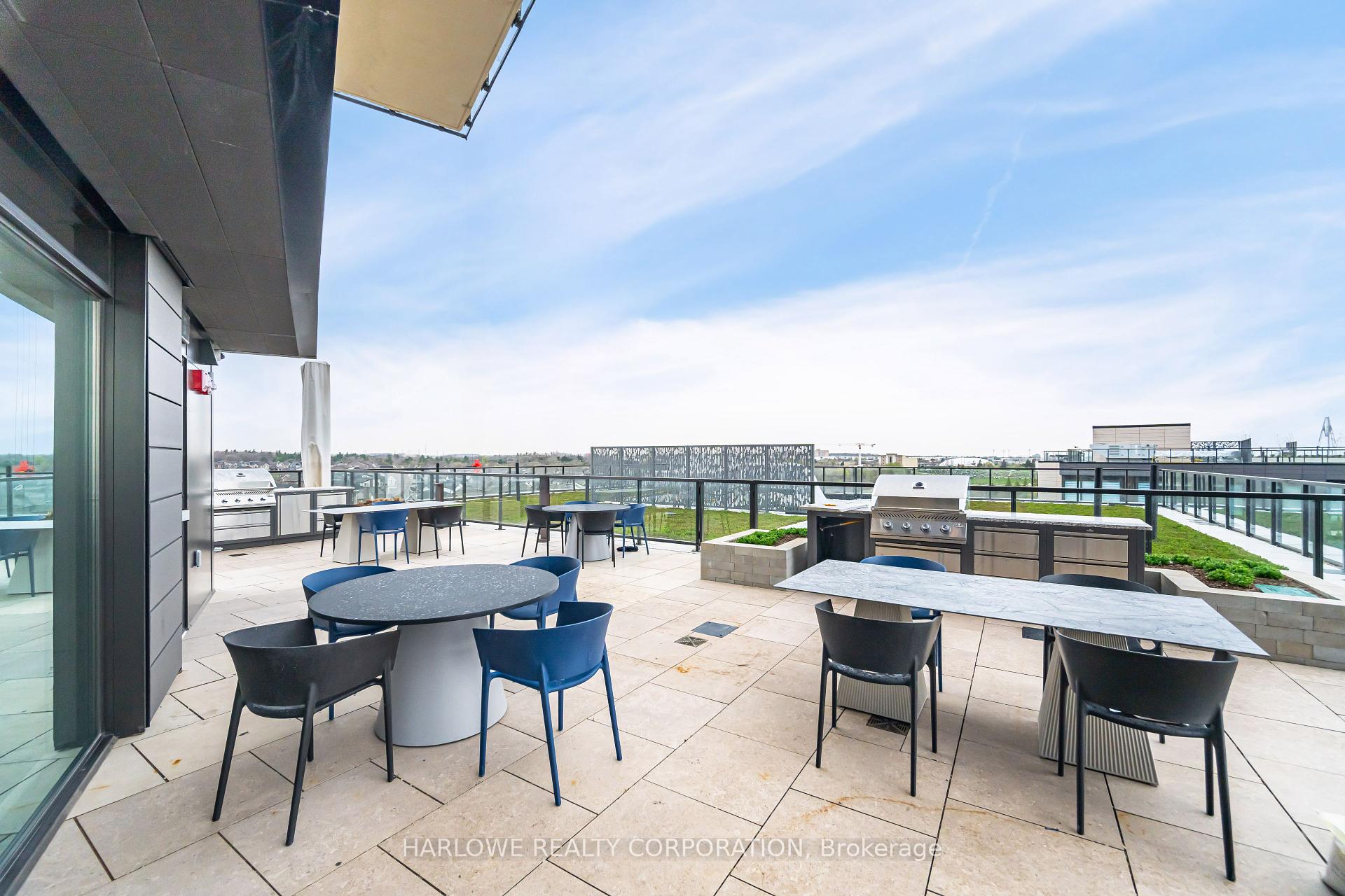 3 Bedrooms Condo at 3006 William Cutmore, Oakville For sale