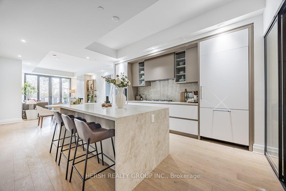 2 Bedrooms Condo at 2 Forest Hill,  Toronto For sale