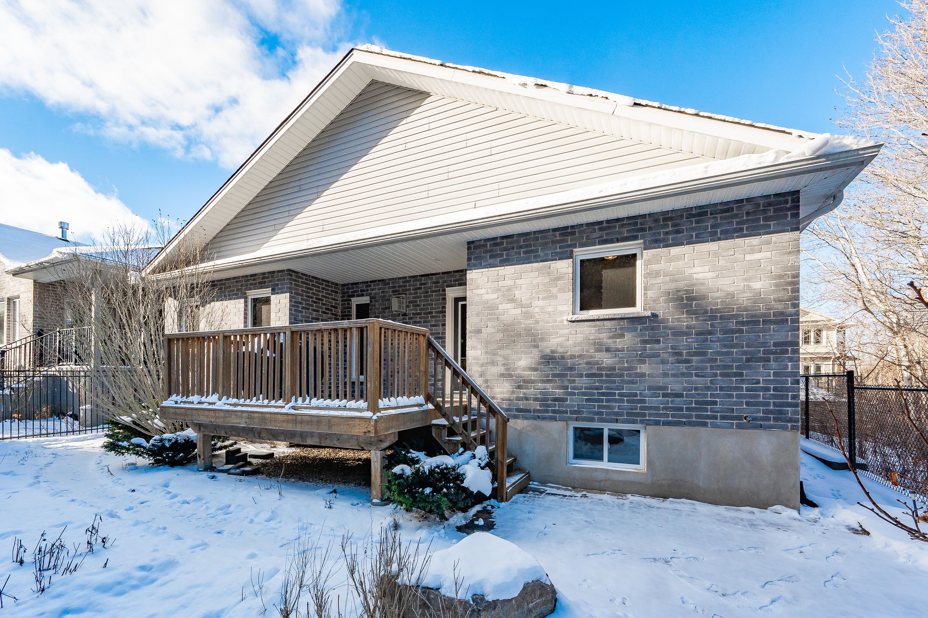 15 Valley Road 19