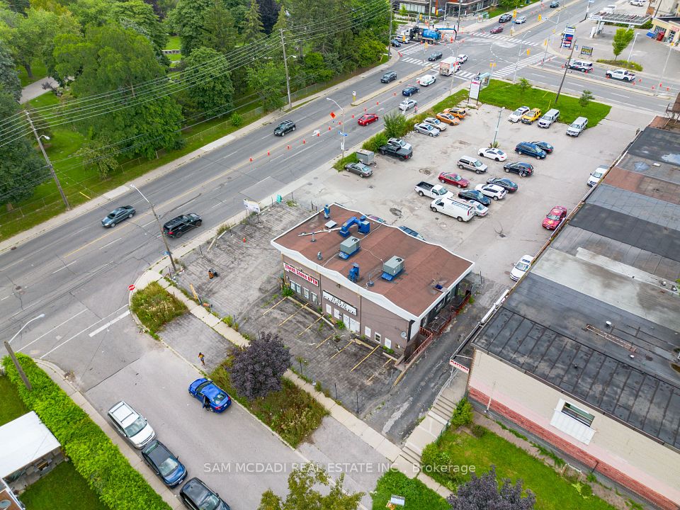 3537 St Clair