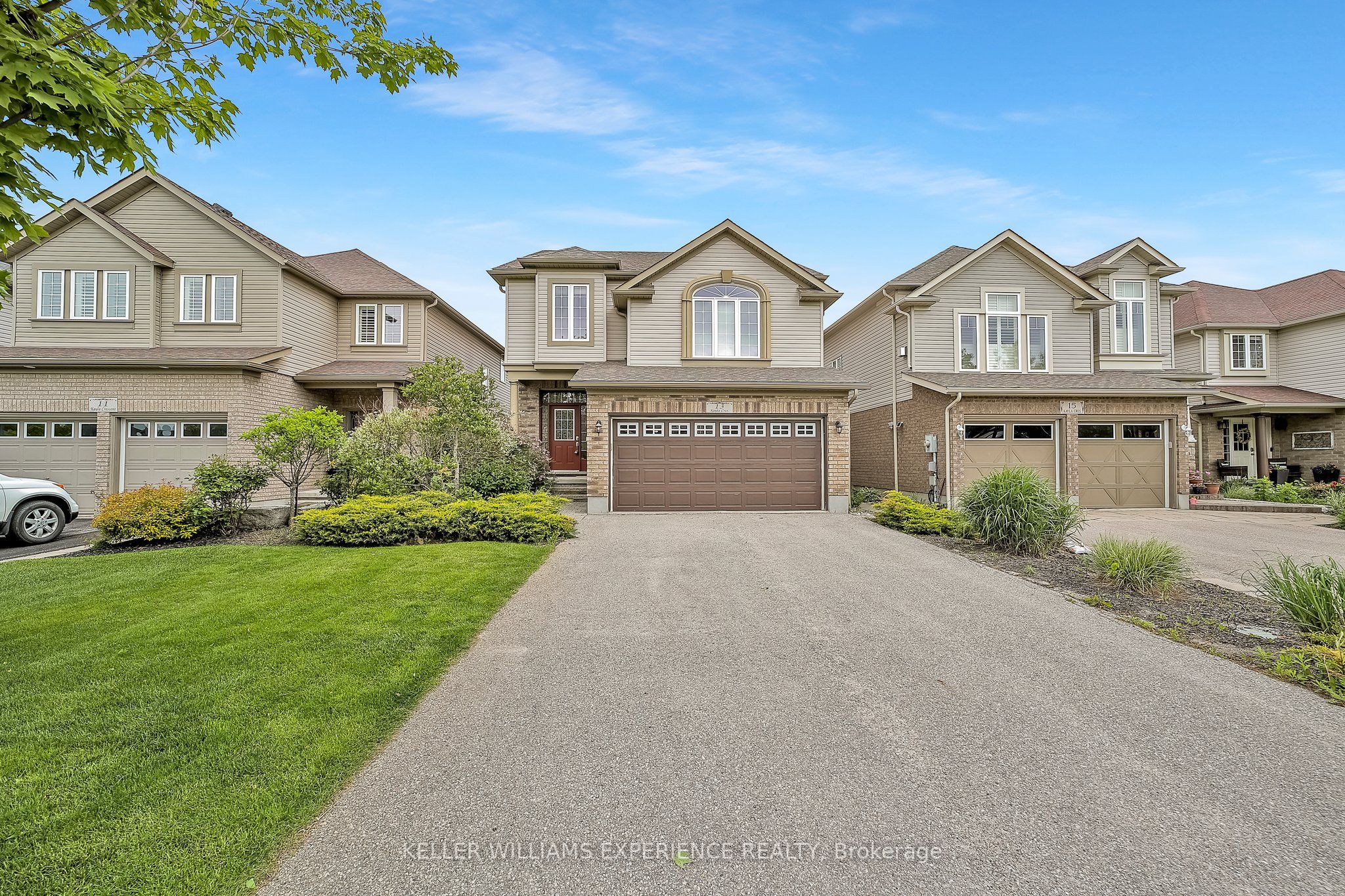 13 KAYLA Crescent