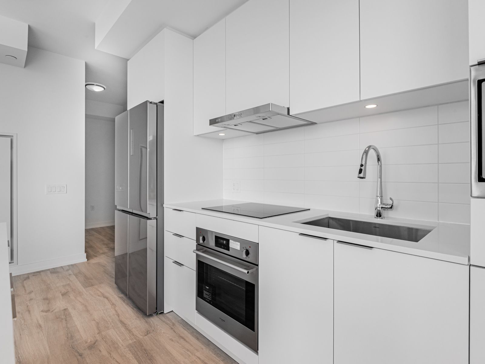 7 Golden Lion Heights N2904