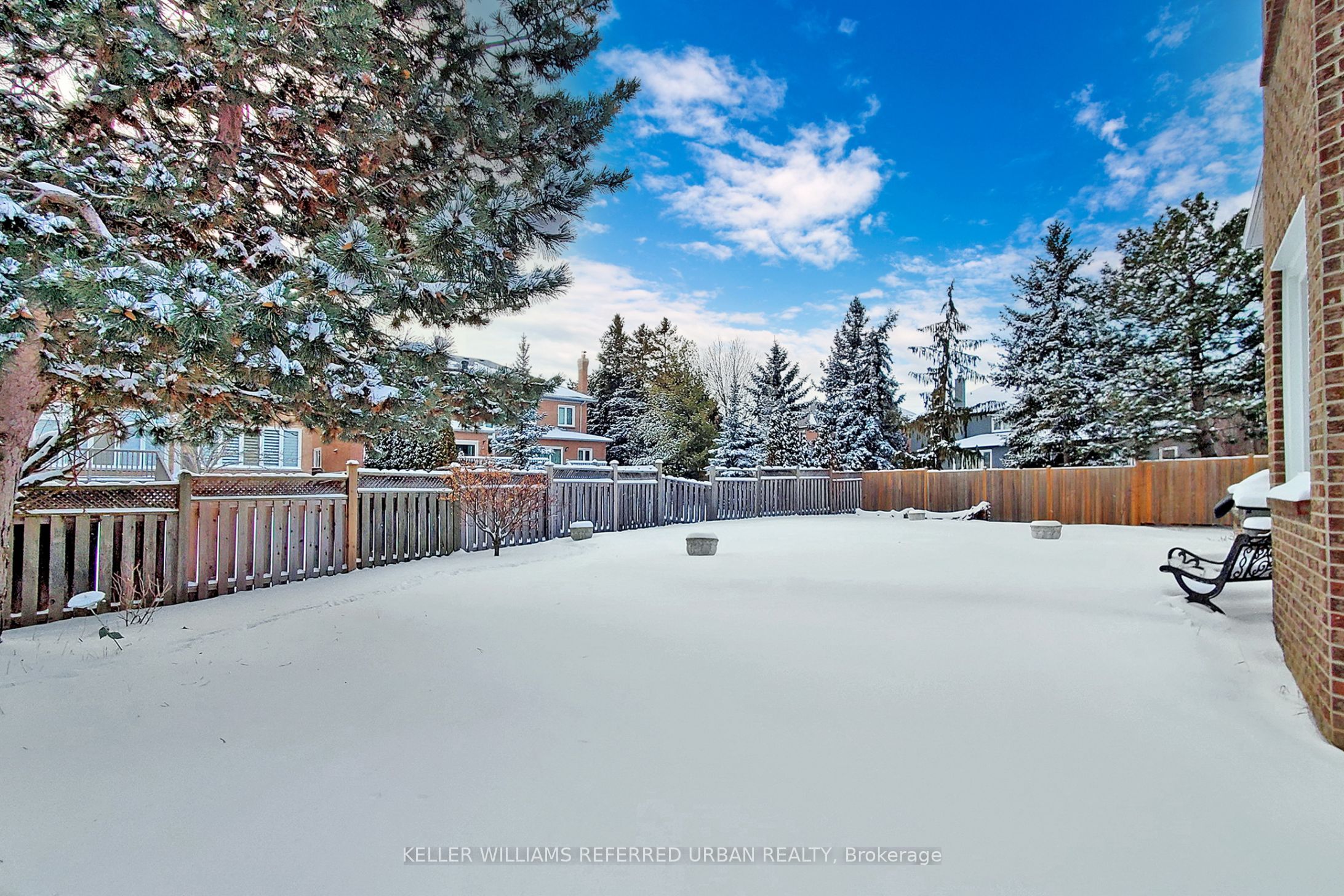 28 Edmund Crescent, Richmond Hill, ON L4B 2X8