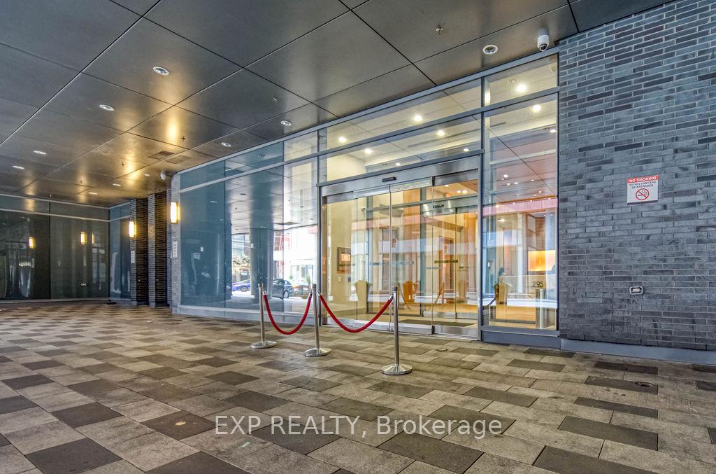 2 Bedrooms Condo at 295 Adelaide, Toronto For sale