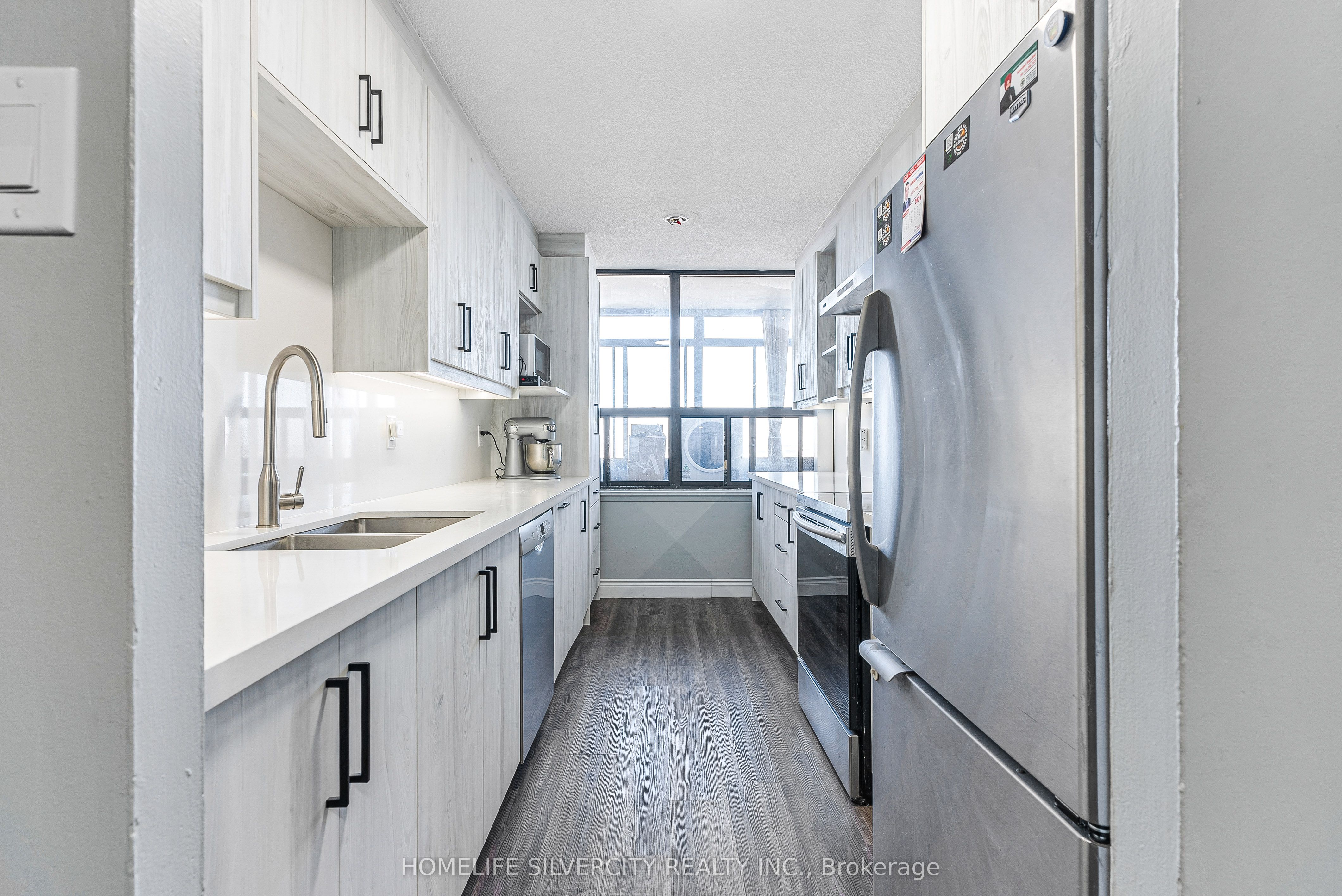 18 Knightsbridge Road, #2303