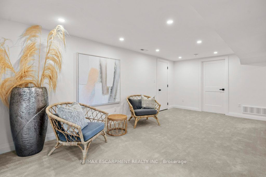 877 Condor Drive