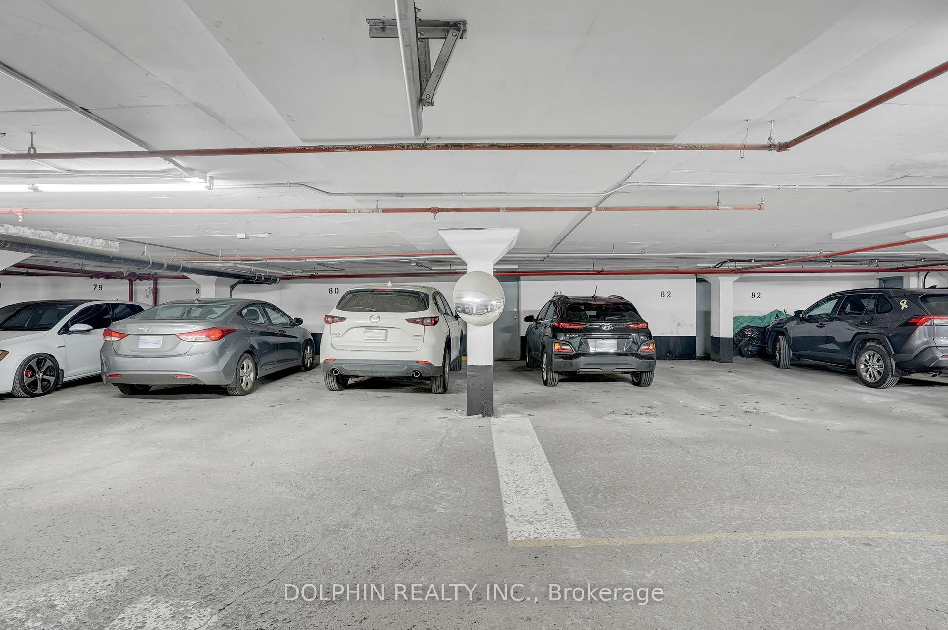 3 Bedrooms Condo at 3033 Glencrest, Burlington For sale