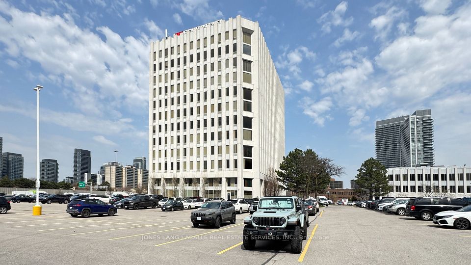 235 Yorkland