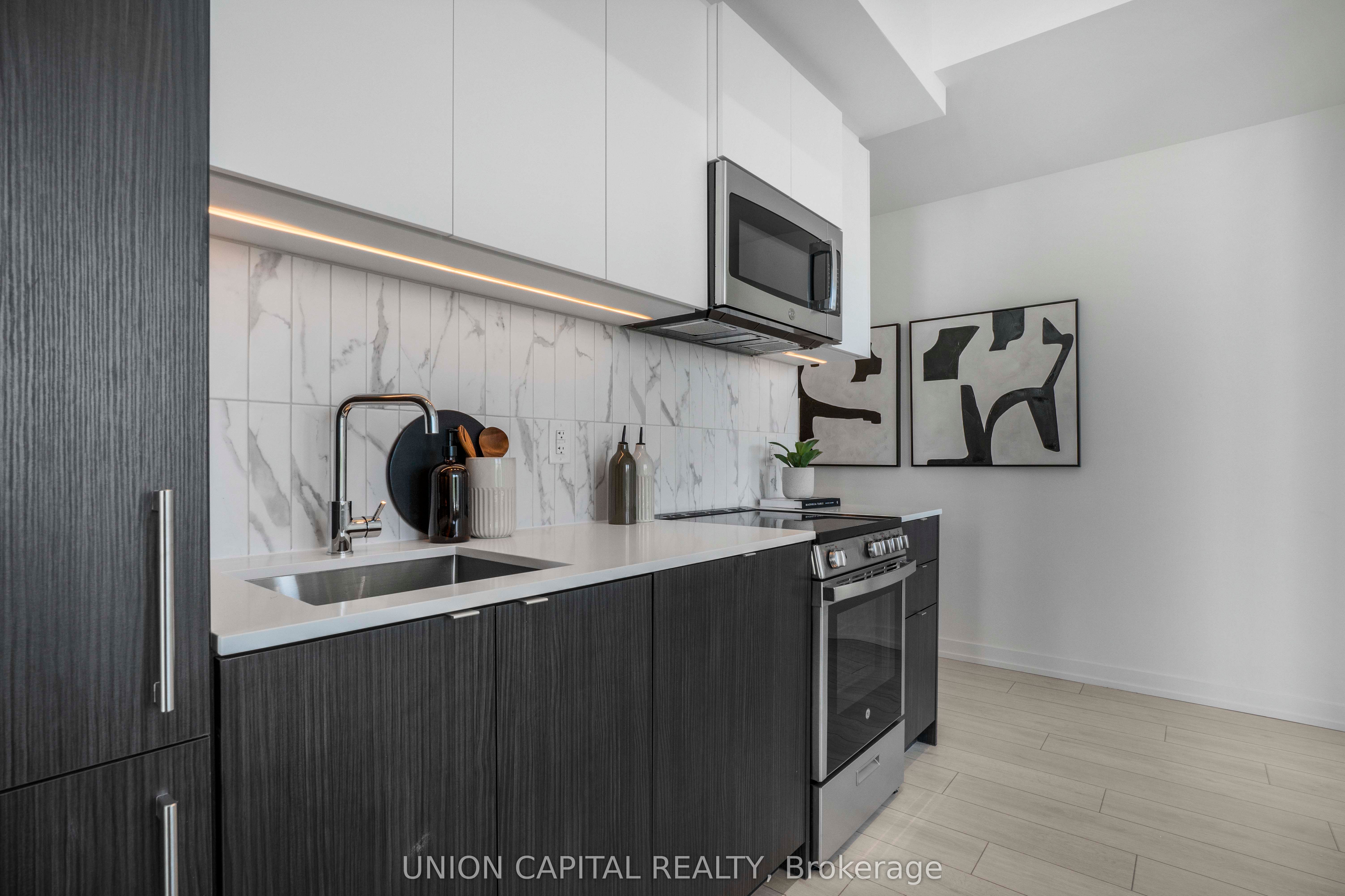 500 Dupont Street, #319