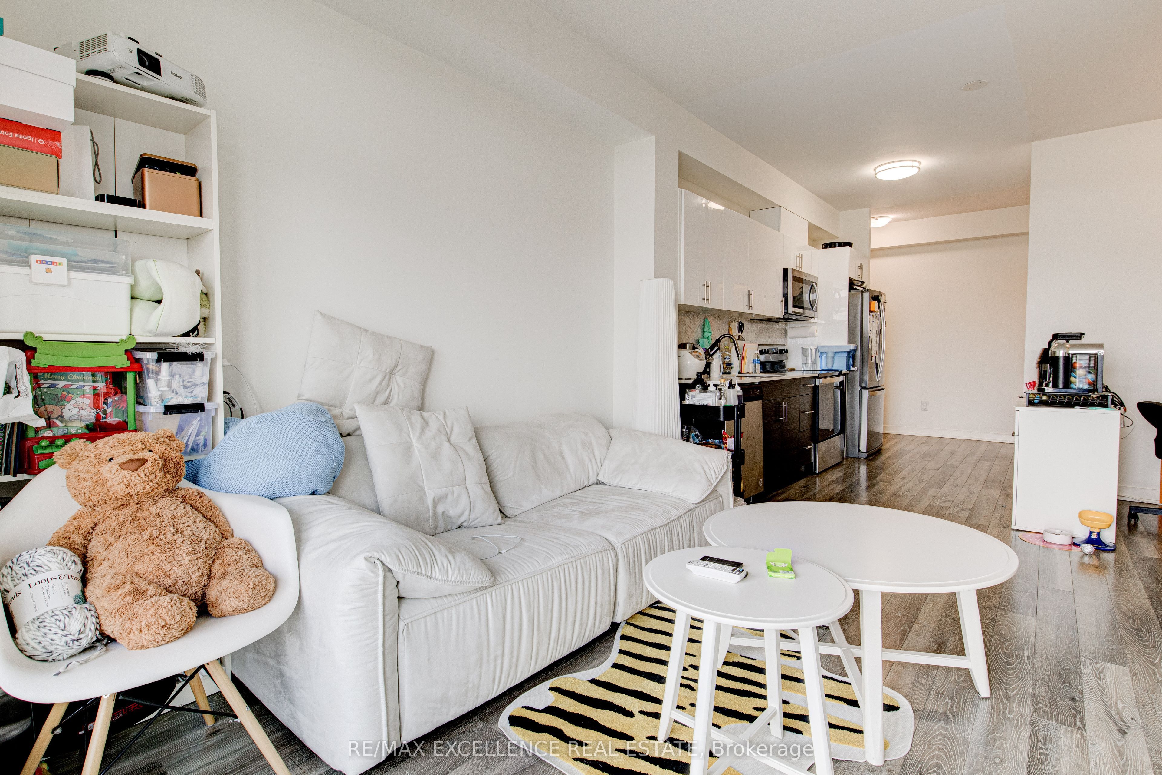 128 King Street N, #1402
