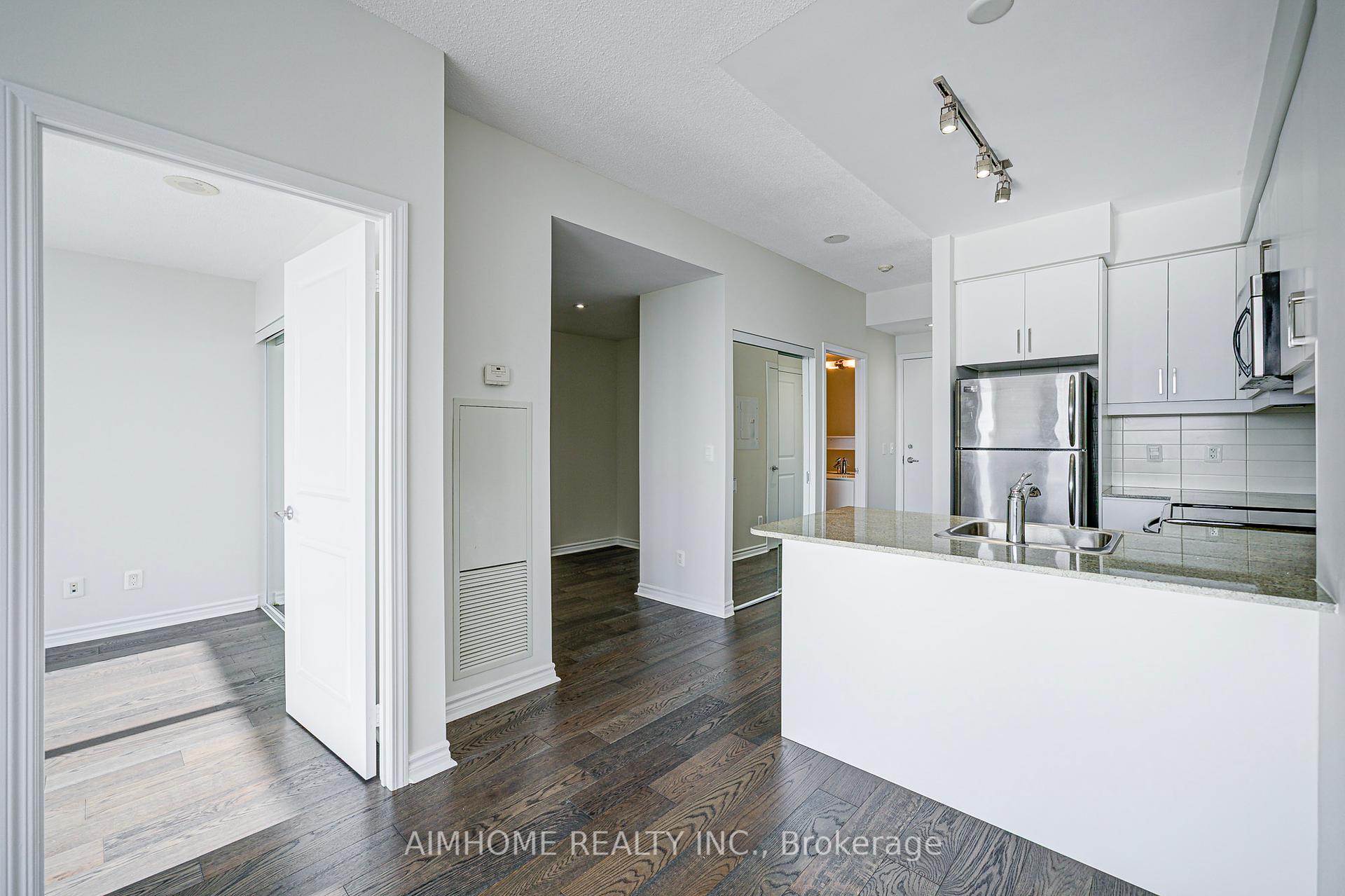 2 Bedrooms Condo at 2885 Bayview, Toronto For sale