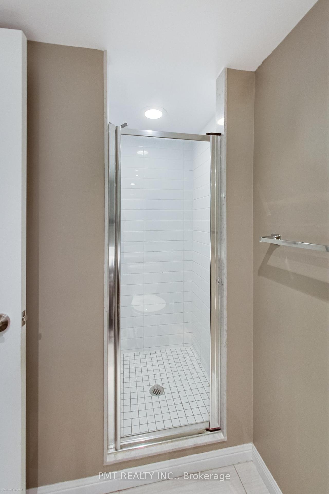 2 Bedrooms Condo at 125 Western Battery, Toronto For sale