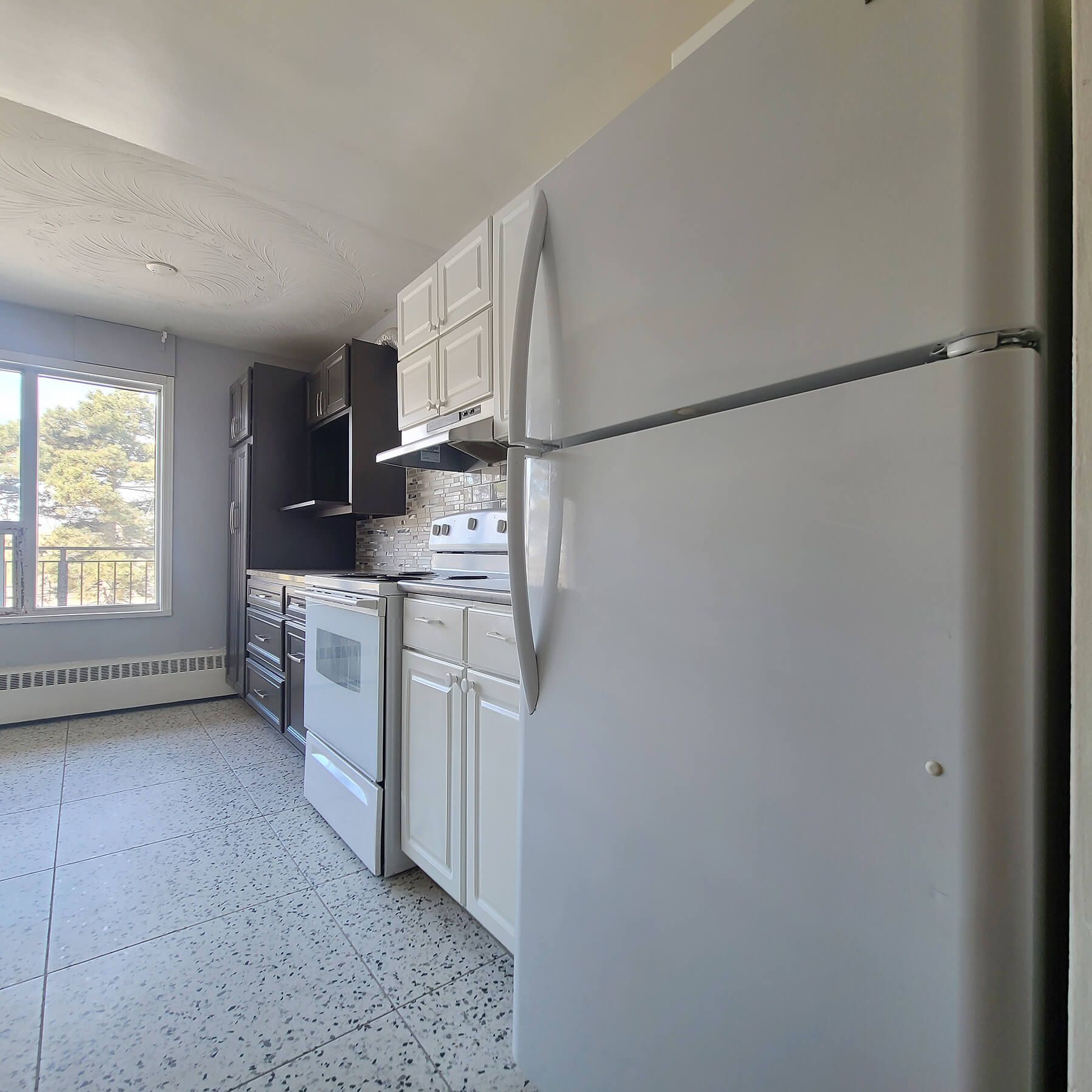 90 Blackfriar Avenue 11