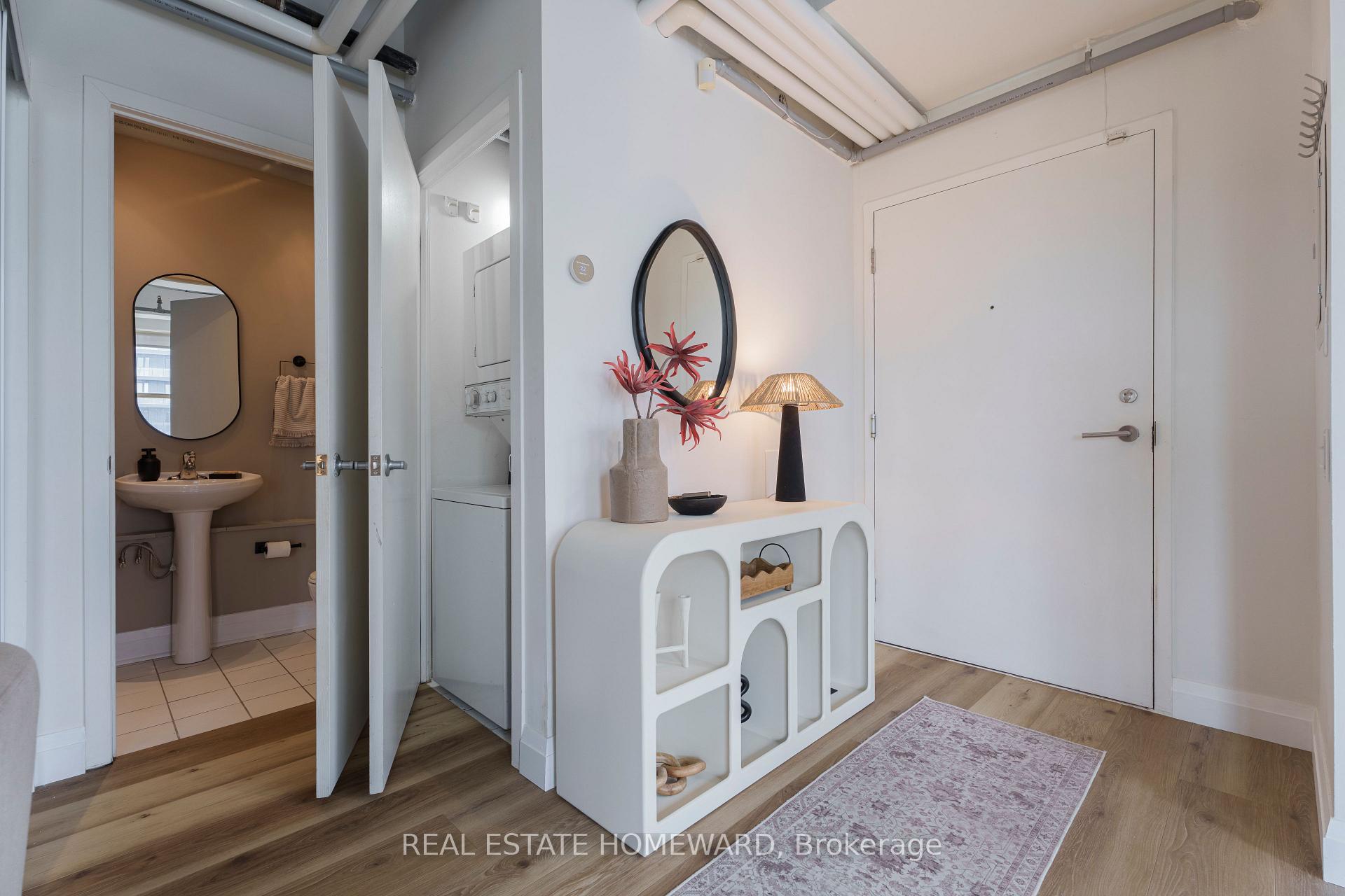 1 Bedroom Condo at 736 Dundas, Toronto For sale