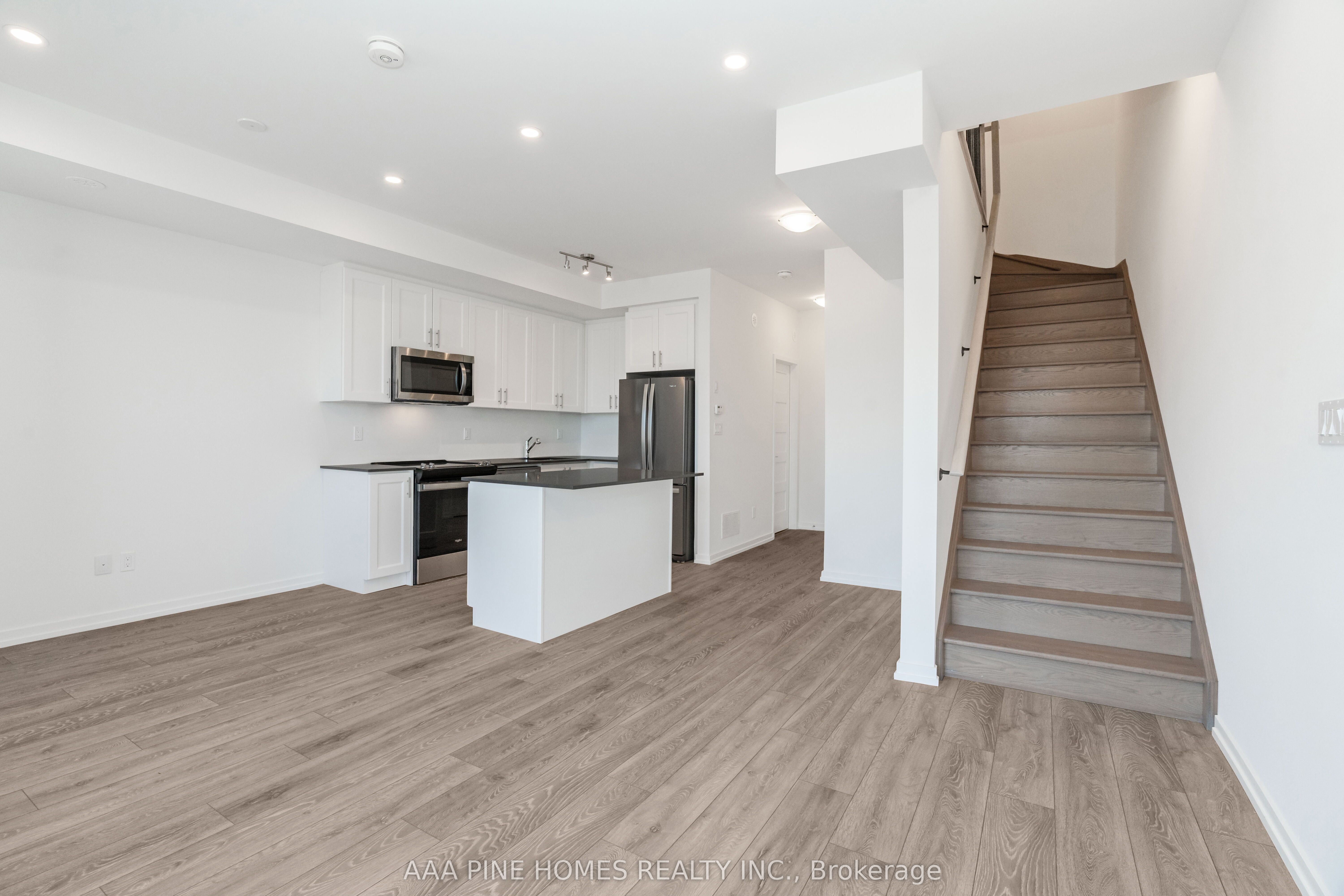 20 Lytham Green Circle, ##4