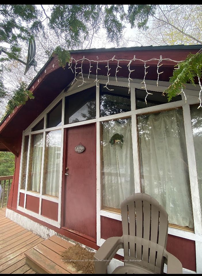 1083 Harrison