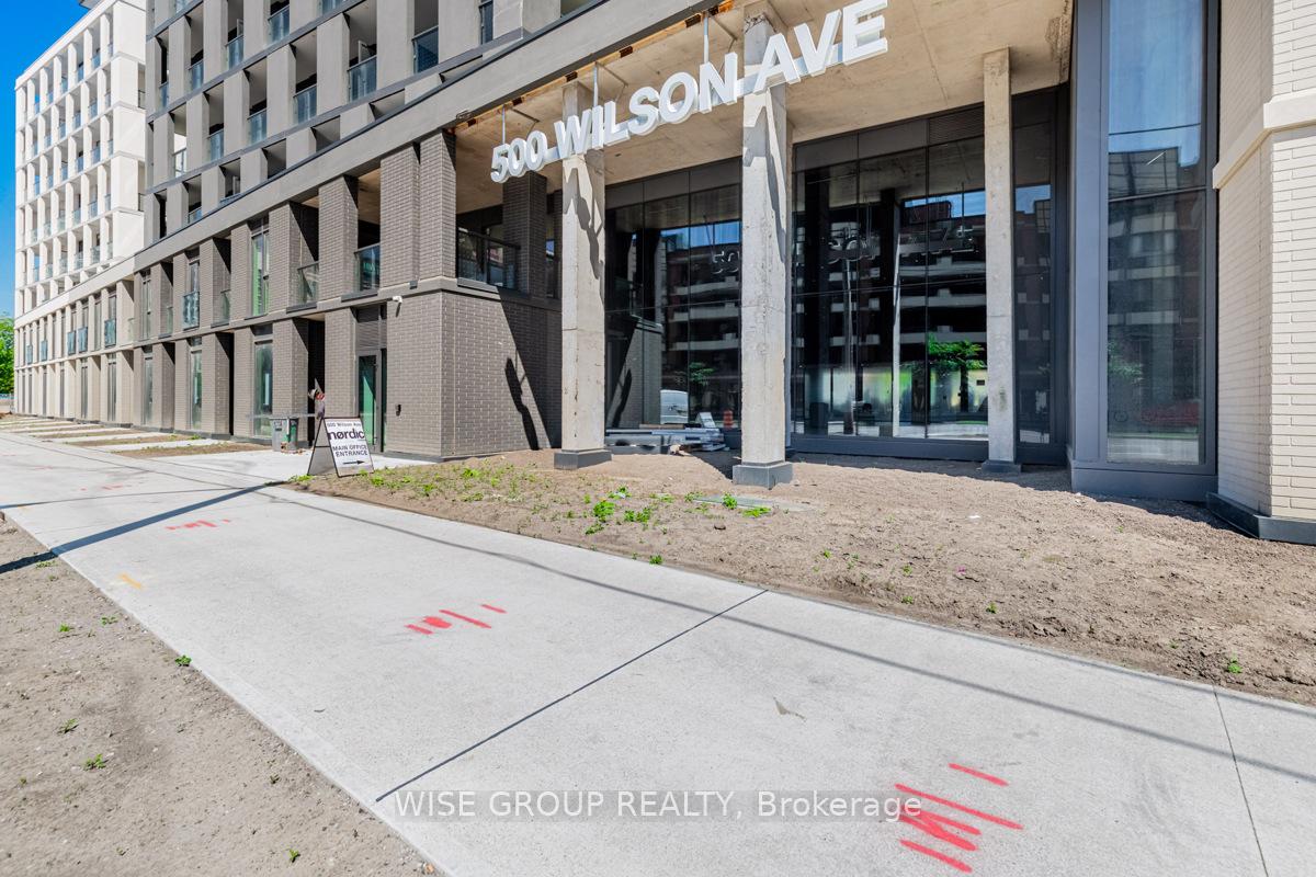 2 Bedrooms Condo at 500 Wilson,  Toronto For sale