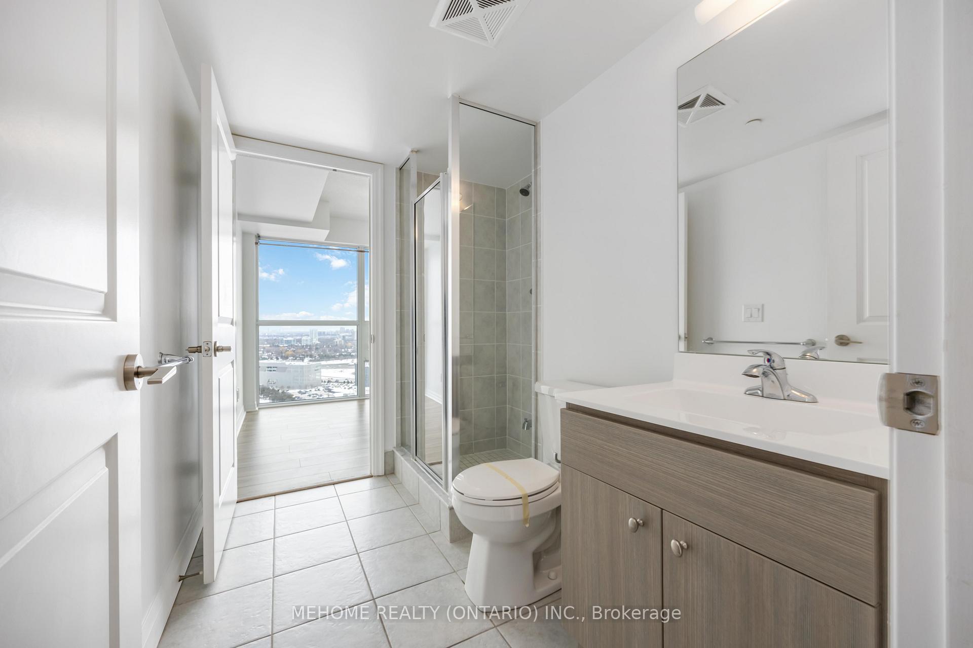 2 Bedrooms Condo at 275 Yorkland, Toronto For sale
