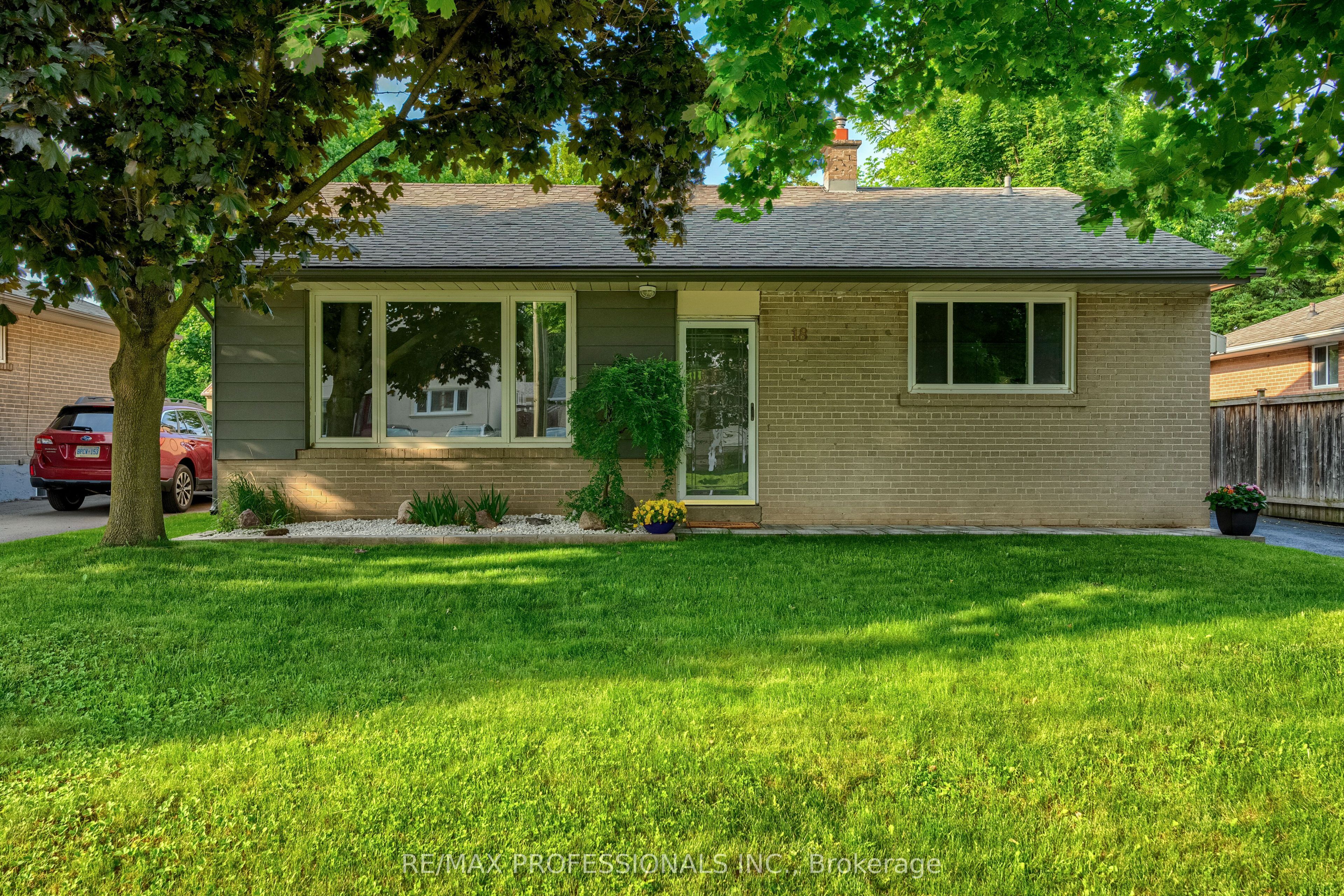 18 Weber Drive