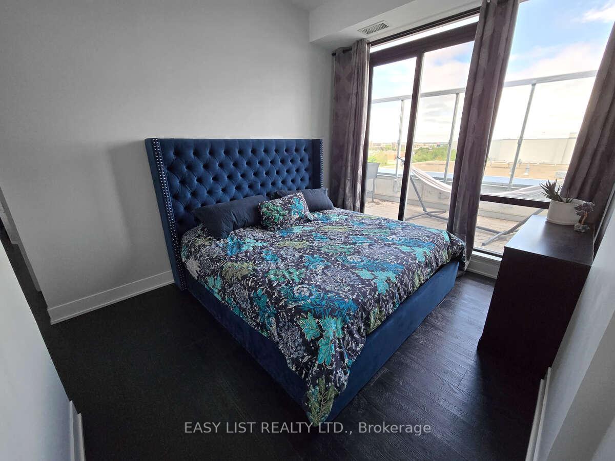 2 Bedrooms Condo at 2908 Highway 7, Vaughan For sale