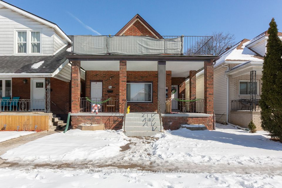 1036-40 Gladstone