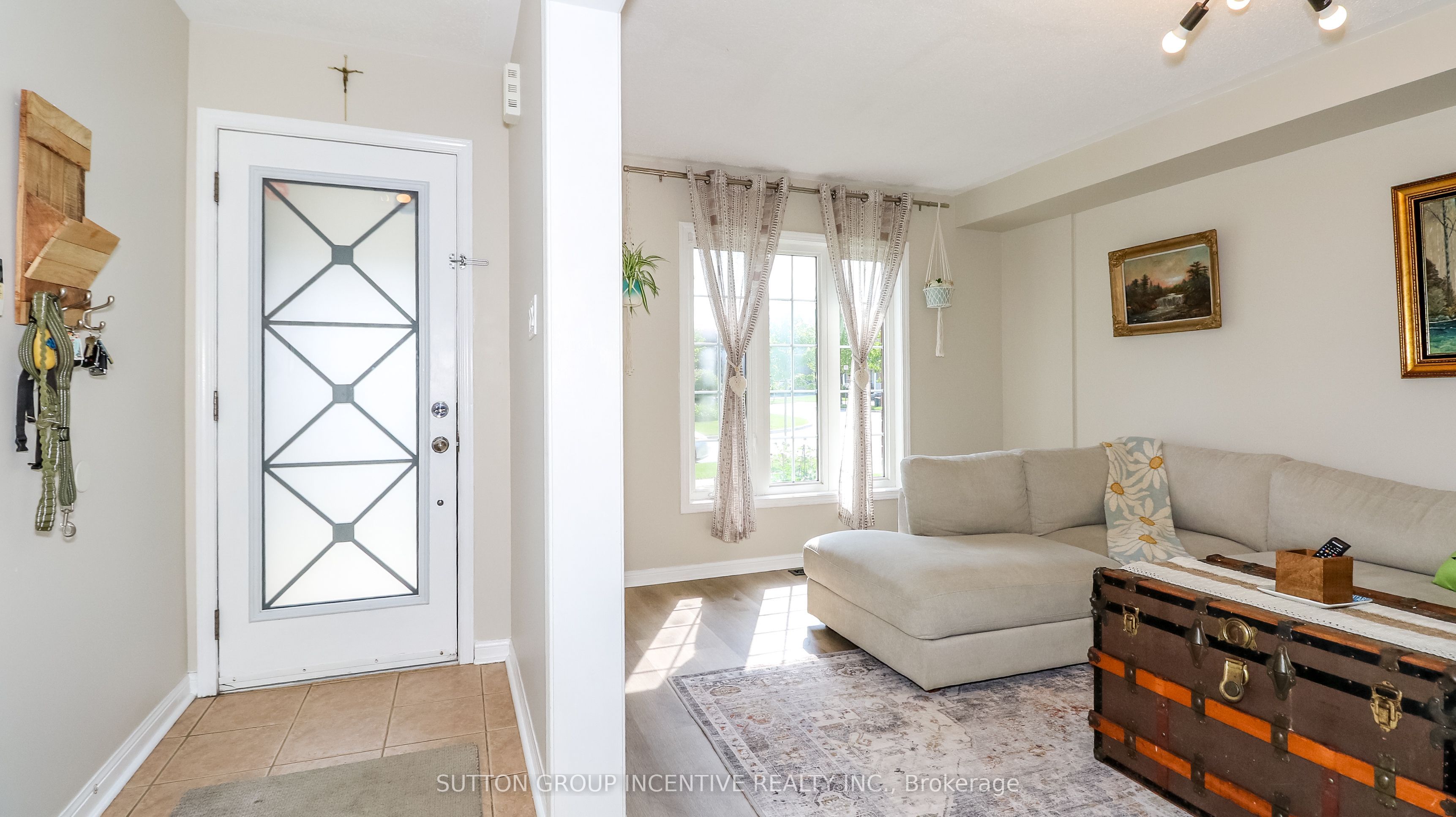 54 Succession Crescent W