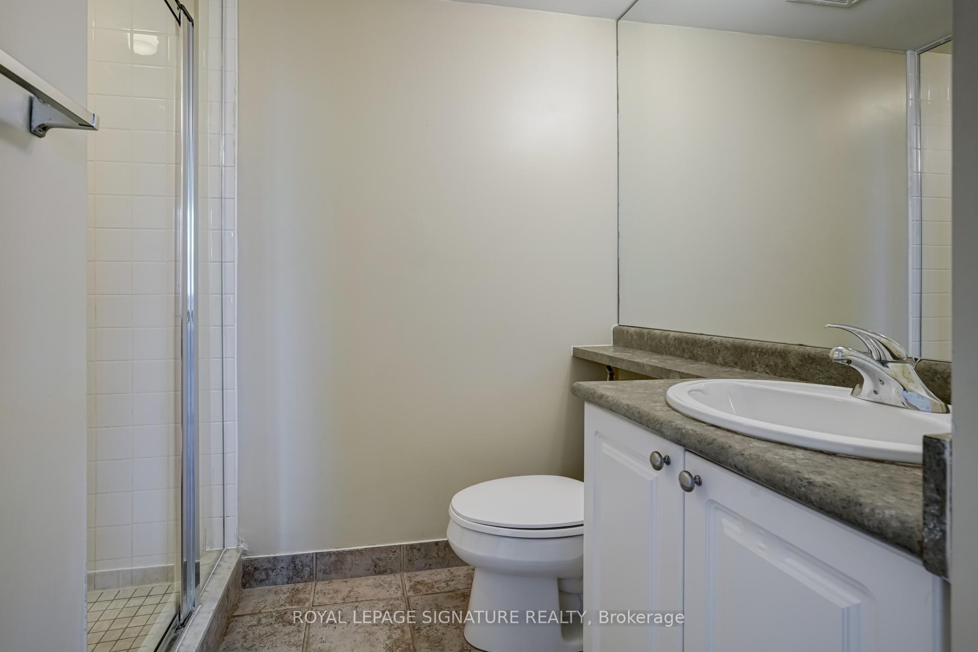 2 Bedrooms Condo at 231 Fort York, Toronto For sale