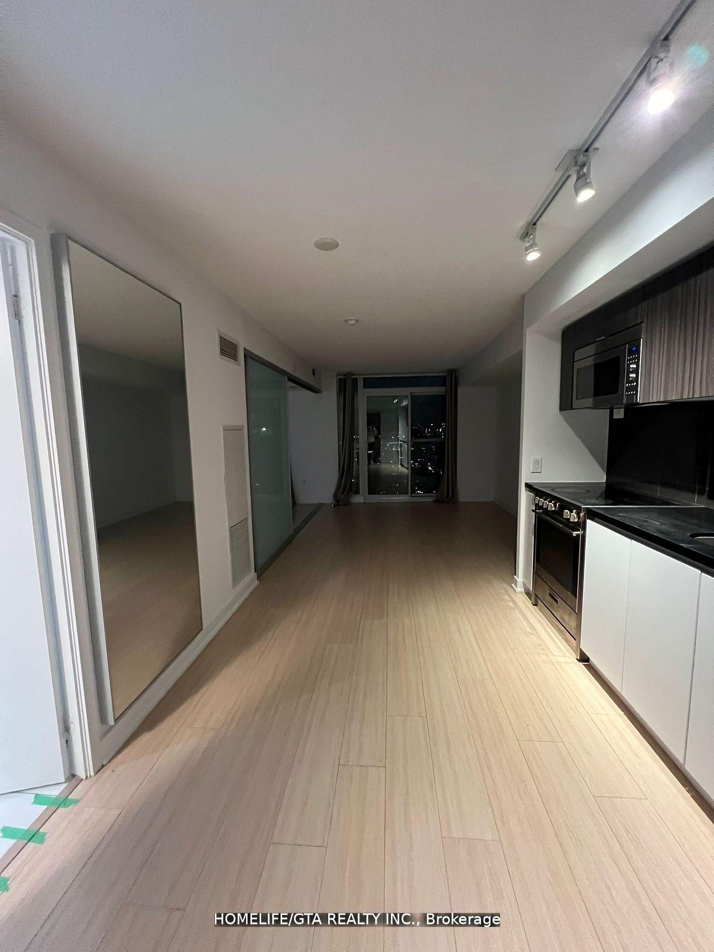 1 Bedroom Condo at 85 Queens Wharf, Toronto For sale