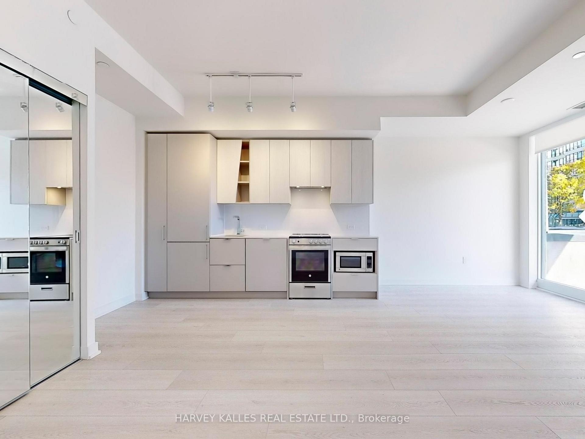 3883 Quartz Road 118
